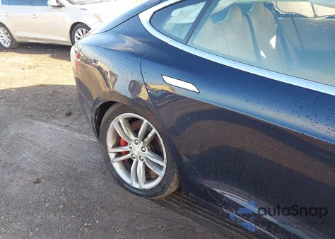 2014 Tesla Model S P85 из США, поврежденный, VIN 5YJSA1H11EFP50282